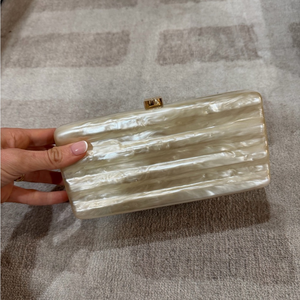 Amazon Essentials Cream Clutch - image 3